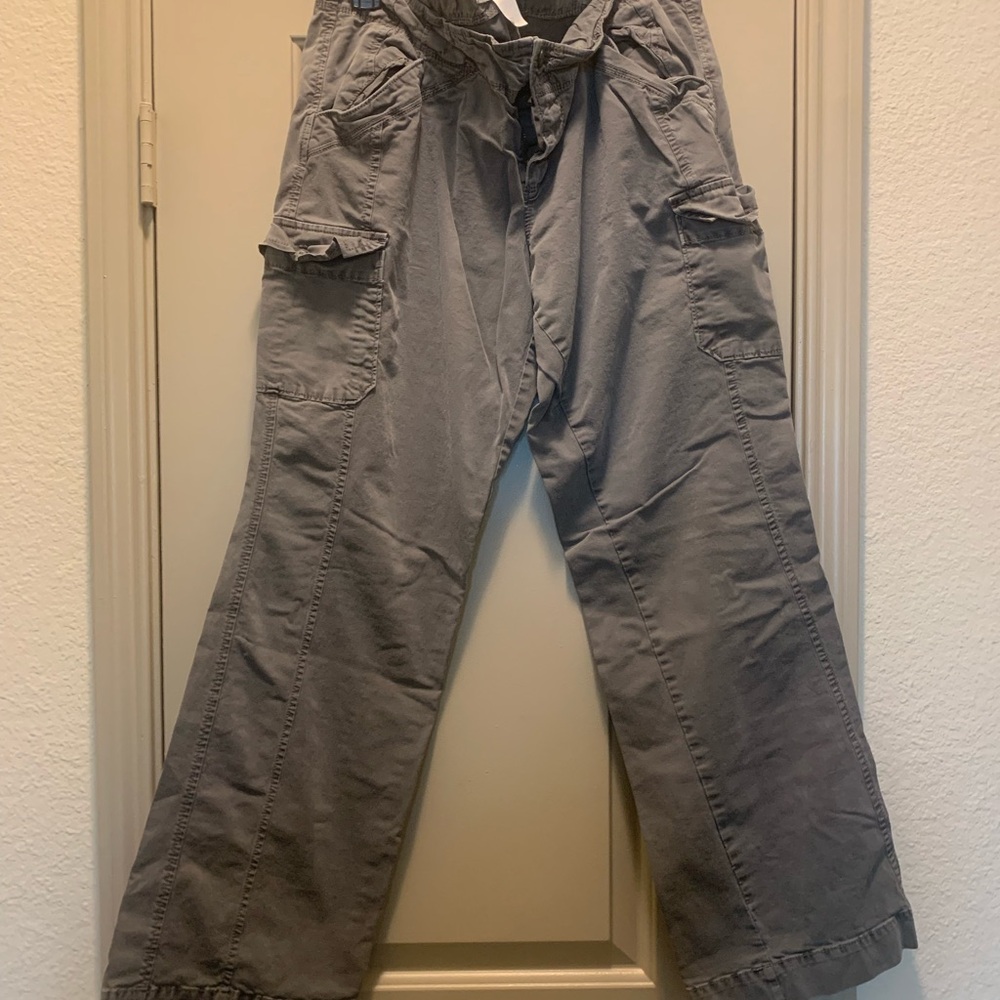 Women’s Gray Cargo Pants